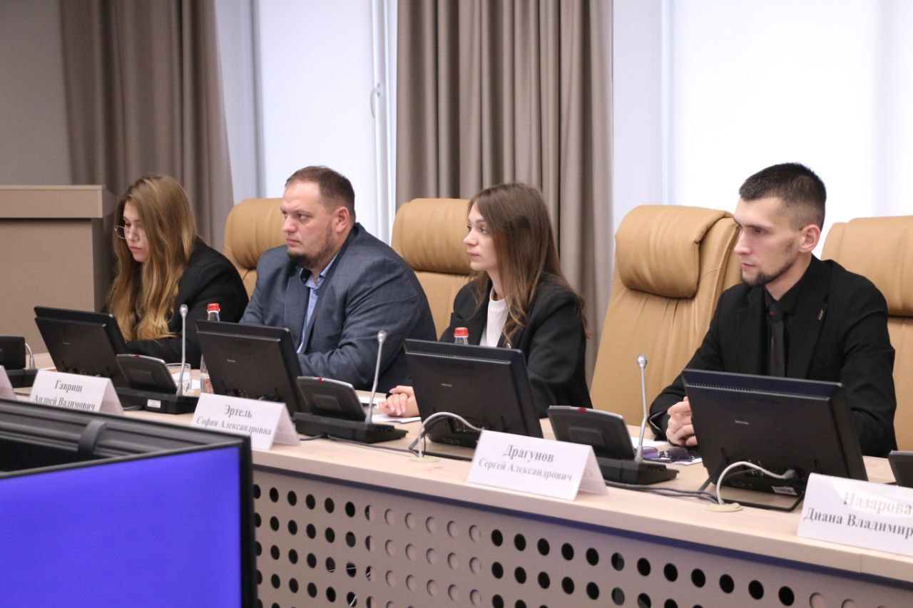 Молодежные парламенты ЛНР и Саратовской области укрепляют сотрудничество Молодежные парламенты ЛНР и Саратовской области укрепляют сотрудничество