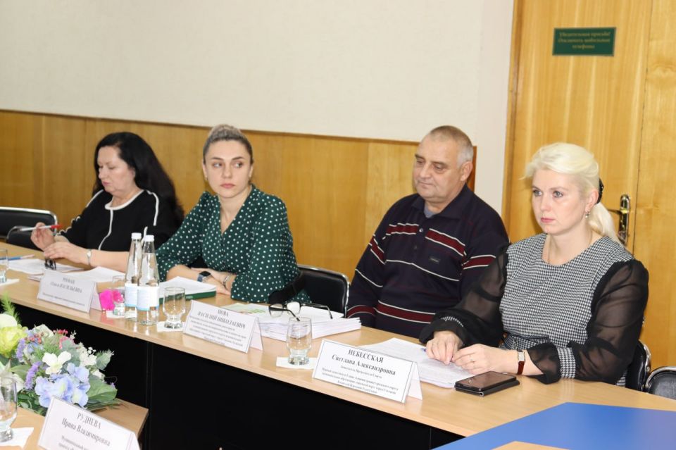 В Стаханове состоялось первое заседание Муниципального координационного совета по взаимодействию с региональным отделением «Движения первых» В Стаханове состоялось первое заседание Муниципального координационного совета по взаимодействию с региональным отделением «Движения первых»