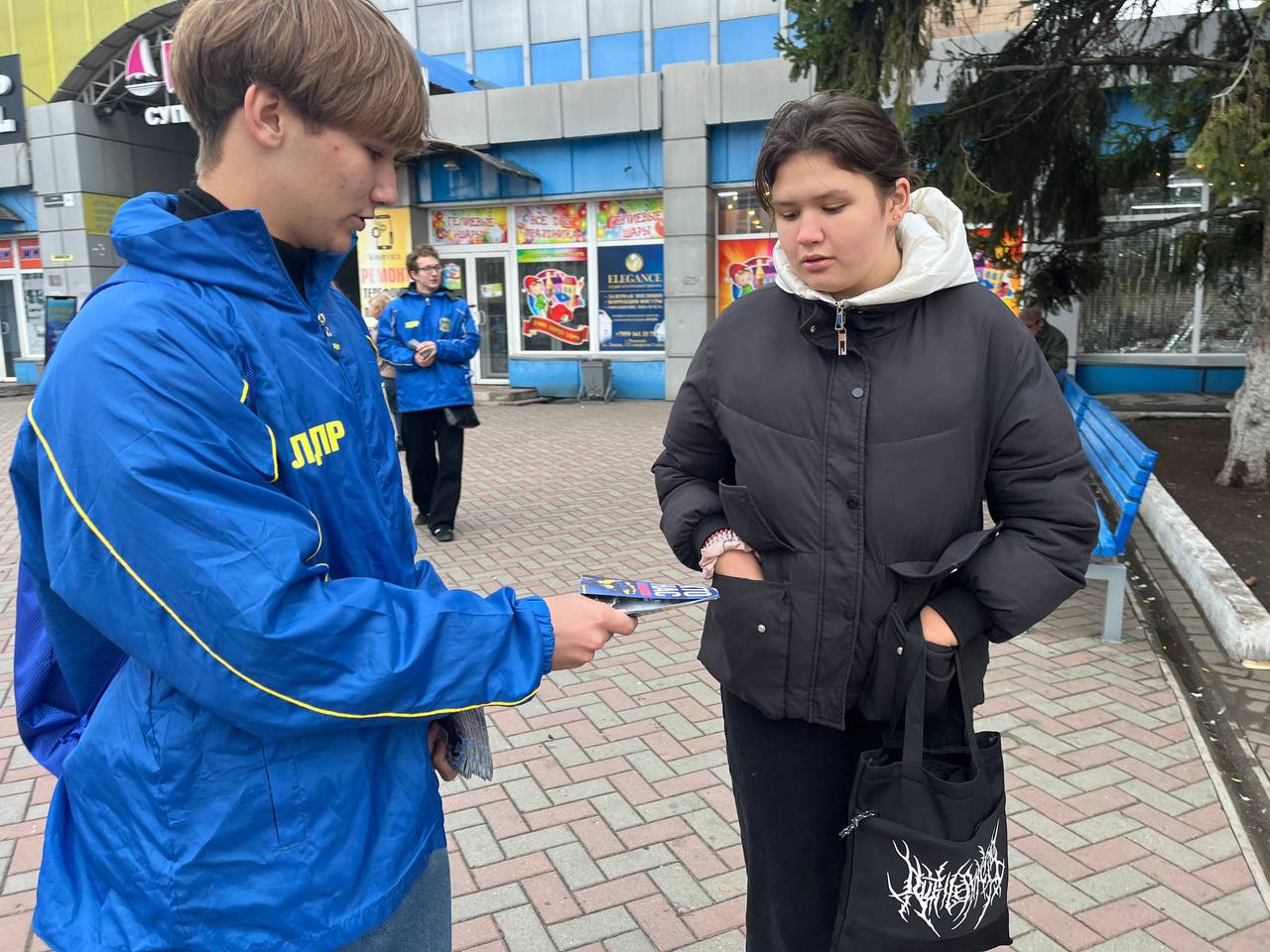 ЛДПР - РЯДОМ С КАЖДЫМ ЖИТЕЛЕМ! ЛДПР - РЯДОМ С КАЖДЫМ ЖИТЕЛЕМ!