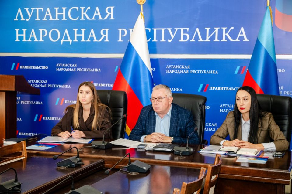 Представители Администрации Главы ЛНР провели ежегодный семинар-совещание по антикоррупционным мерам Представители Администрации Главы ЛНР провели ежегодный семинар-совещание по антикоррупционным мерам