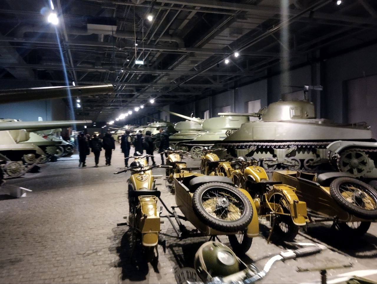 Новые открытия и яркие эмоции юных участников поездки на Урал! Новые открытия и яркие эмоции юных участников поездки на Урал!