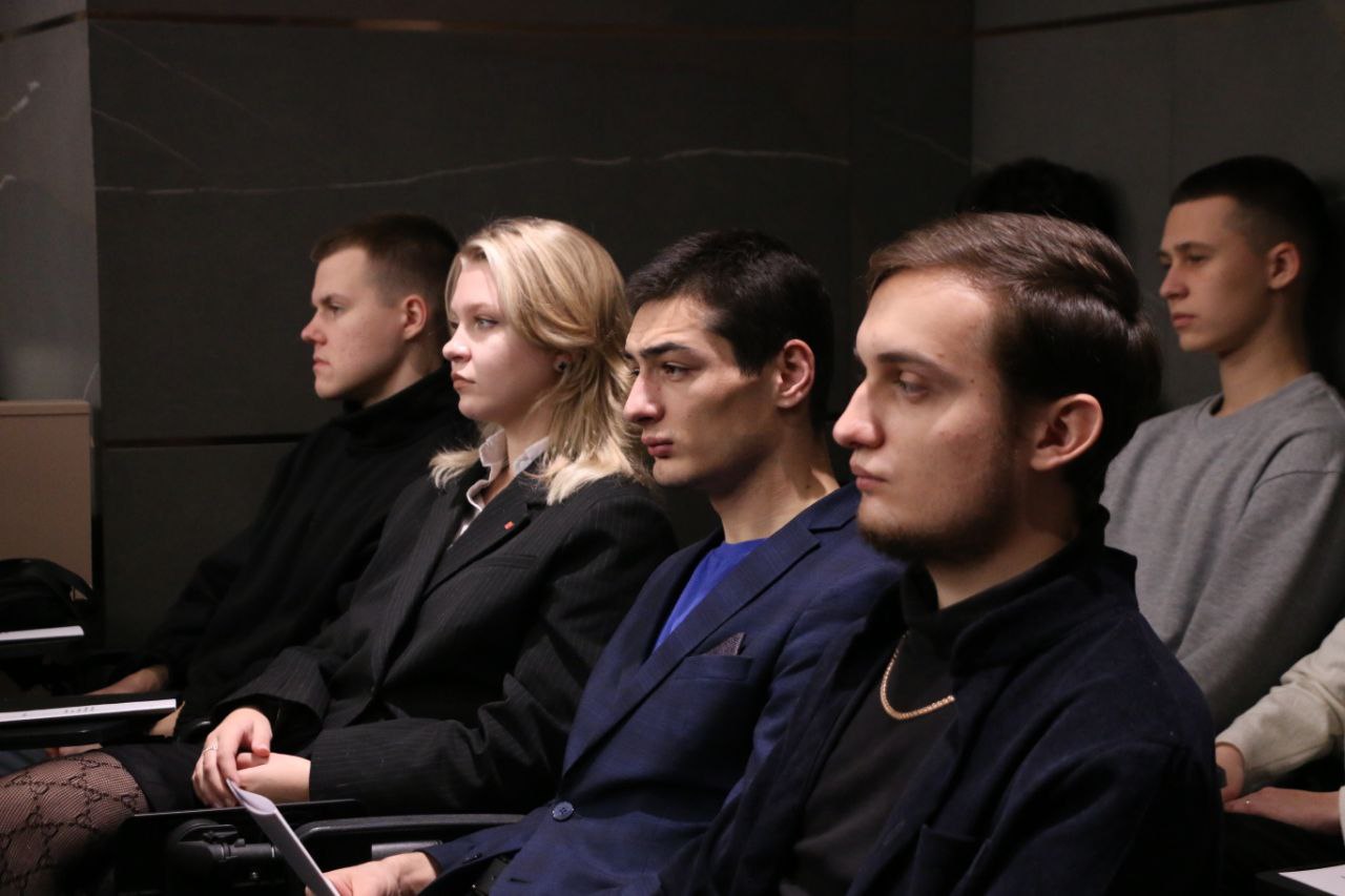 Молодежные парламенты ЛНР и Саратовской области укрепляют сотрудничество Молодежные парламенты ЛНР и Саратовской области укрепляют сотрудничество