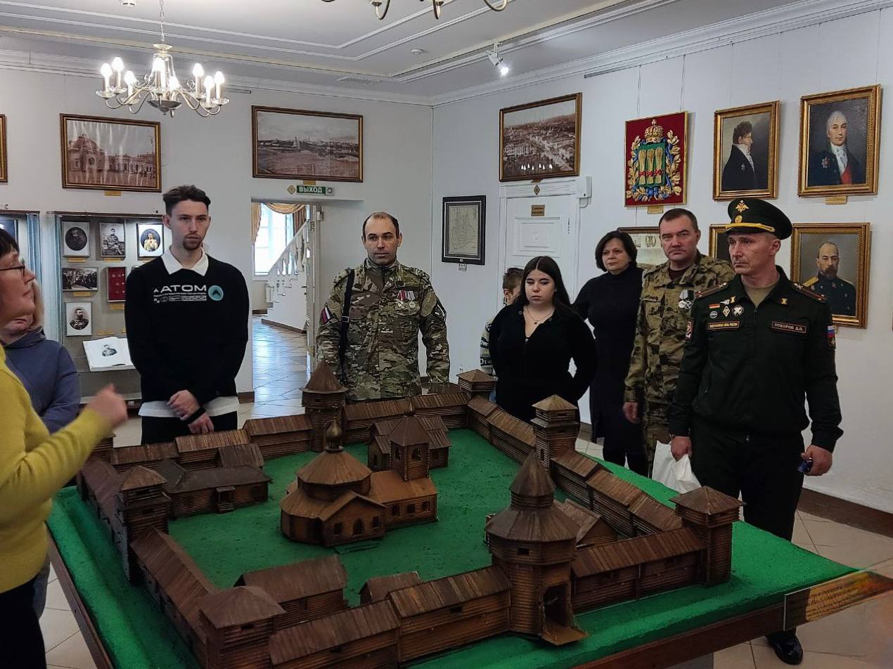 Тысячи ветеранов специальной военной операции во всех регионах страны приняли участие в праздничных мероприятиях в честь Дня народного единства Тысячи ветеранов специальной военной операции во всех регионах страны приняли участие в праздничных мероприятиях в честь Дня народного единства