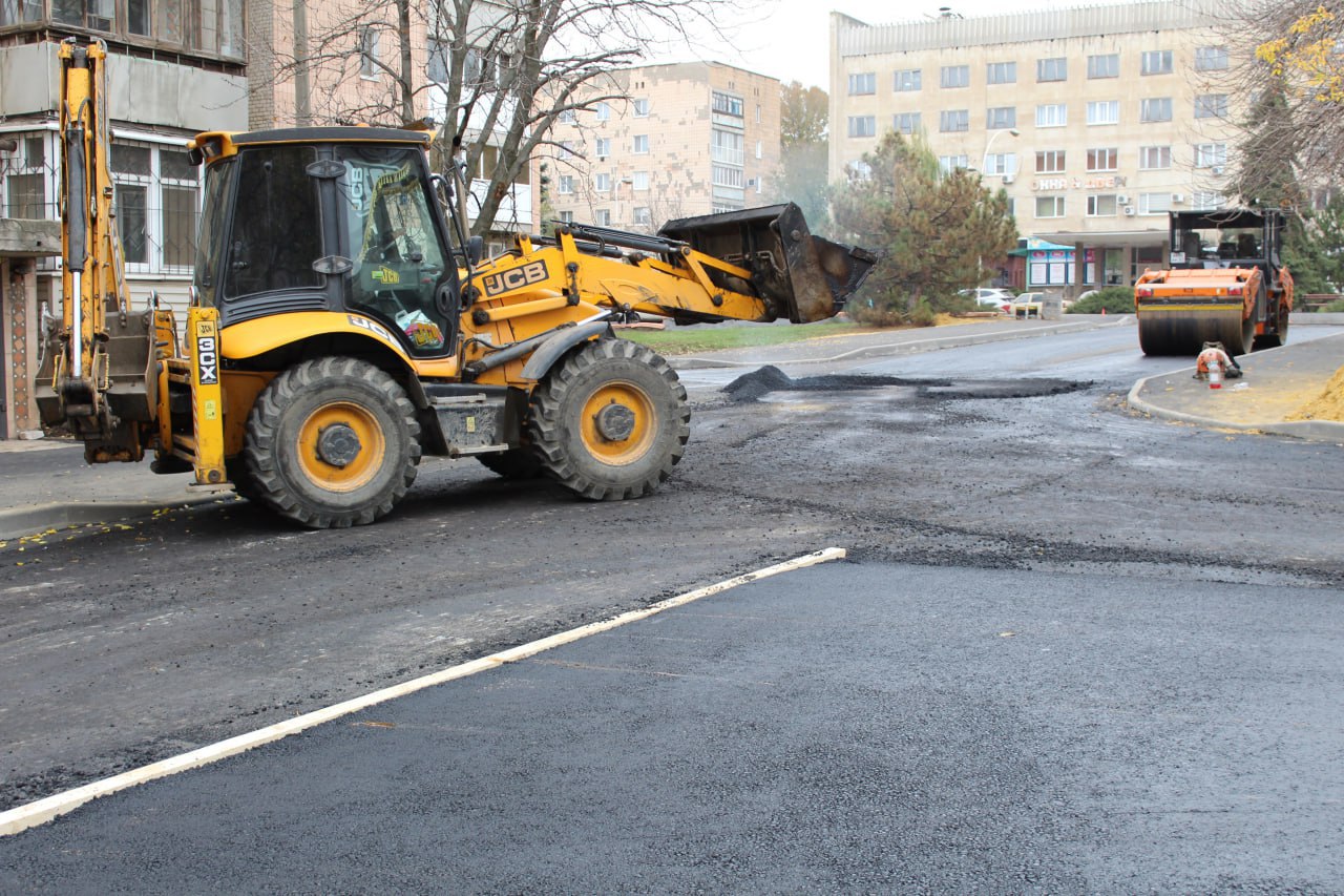 Сергей Козенко: Ознакомился с ходом работ по капитальному ремонту внутриквартальной дороги по адресу: улица Микроцентр, дома № 21–25 Сергей Козенко: Ознакомился с ходом работ по капитальному ремонту внутриквартальной дороги по адресу: улица Микроцентр, дома № 21–25