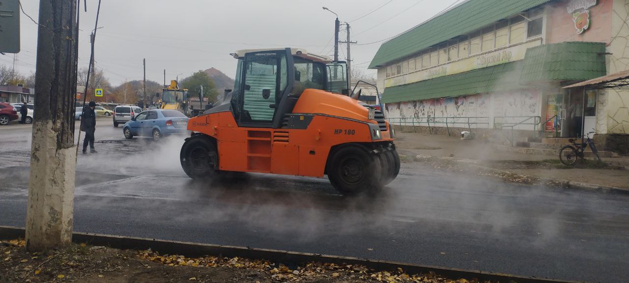 В 2025 году в Луганской Народной Республике запланирована масштабная программа по ремонту и обновлению автомобильных дорог местного значения В 2025 году в Луганской Народной Республике запланирована масштабная программа по ремонту и обновлению автомобильных дорог местного значения