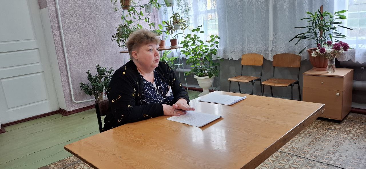 Шестого ноября в Краснолучском комплексном центре социального обслуживания населения для слушателей Университета третьего возраста состоялся информационный час на тему: «Порядок получения званий «Ветеран труда» и «Ветеран... Шестого ноября в Краснолучском комплексном центре социального обслуживания населения для слушателей Университета третьего возраста состоялся информационный час на тему: «Порядок получения званий «Ветеран труда» и «Ветеран...