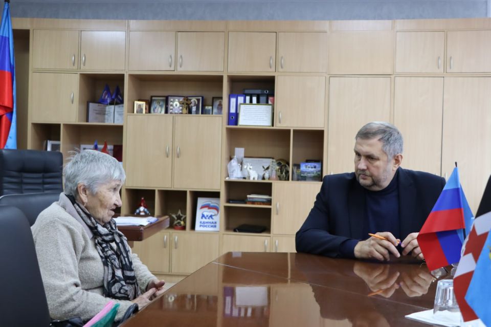 Евгений Бондарь: Личный приём: диалог с жителями Евгений Бондарь: Личный приём: диалог с жителями