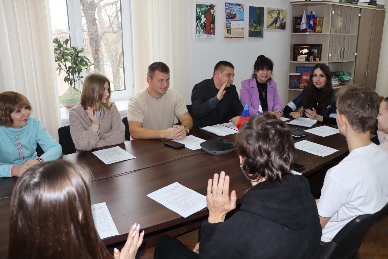 Яна Сылкина: Молодежная палата при Совете депутатов Северодонецка официально начала свою работу Яна Сылкина: Молодежная палата при Совете депутатов Северодонецка официально начала свою работу