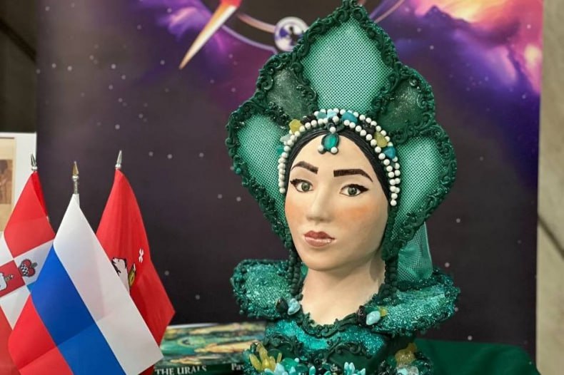 ОБЗОР ПРЕССЫ «ДОНБАСС ВОСТОЧНЫЙ»: Российский флаг в стране в стране пирамид ОБЗОР ПРЕССЫ «ДОНБАСС ВОСТОЧНЫЙ»: Российский флаг в стране в стране пирамид