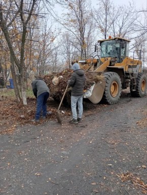 Поддержание порядка на кладбищах – это не просто задача, а проявление уважения к памяти усопших и забота о комфорте посетителей