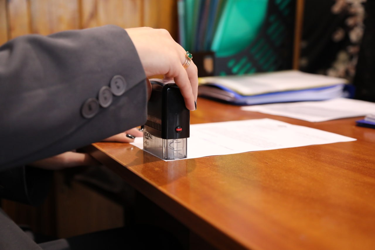 6 ноября свой профессиональный праздник отмечают сотрудники службы делопроизводства и архива уголовно-исполнительной системы Российской Федерации 6 ноября свой профессиональный праздник отмечают сотрудники службы делопроизводства и архива уголовно-исполнительной системы Российской Федерации