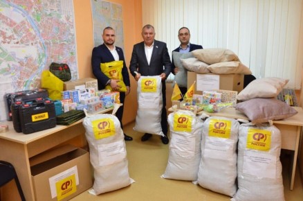 Из Омской области в Стаханов отправилась очередная партия гуманитарного груза