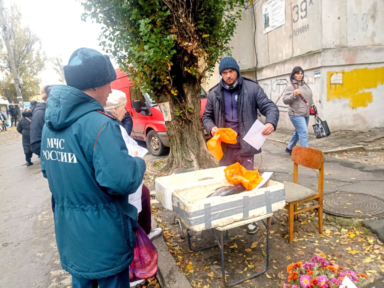 Спасатели МЧС России ведут активную работу по предупреждению пожаров отопительного сезона Спасатели МЧС России ведут активную работу по предупреждению пожаров отопительного сезона