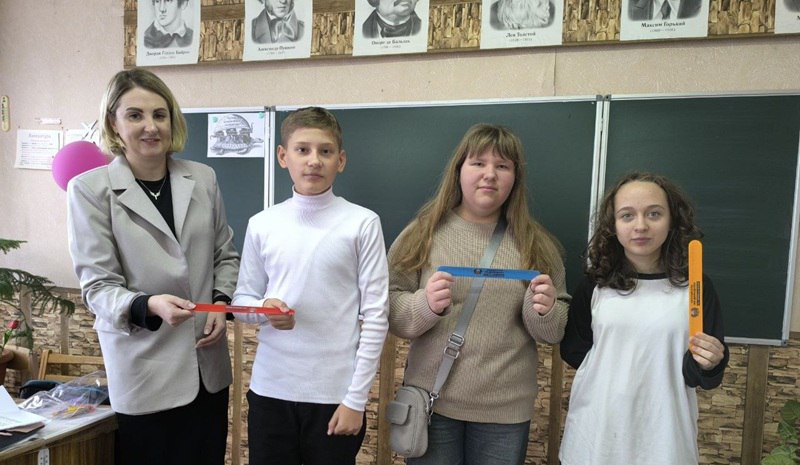 Школьникам Молодогвардейска провели профилактическую лекцию о правилах дорожного движения Школьникам Молодогвардейска провели профилактическую лекцию о правилах дорожного движения