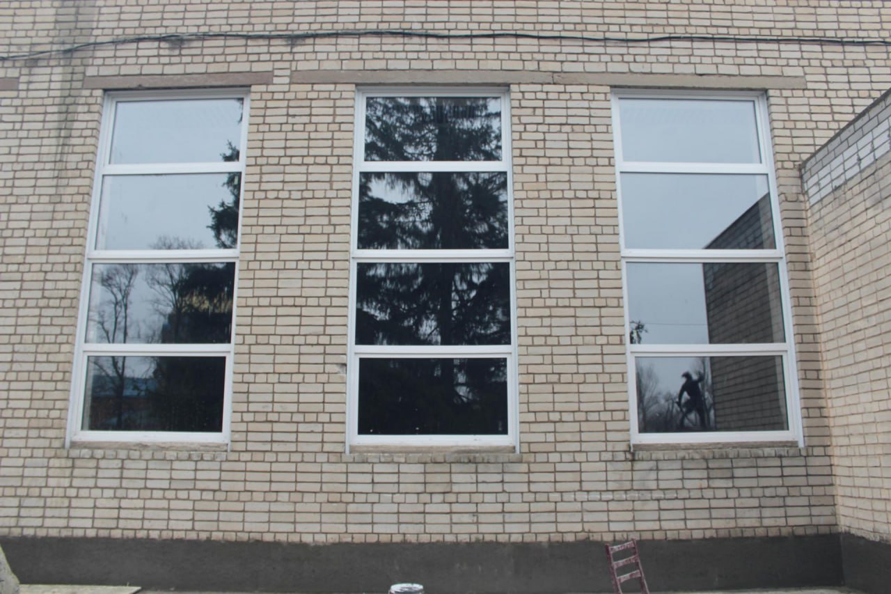 Сергей Крамаренко: В рамках соглашения о сотрудничестве с Алтайским краем в селе Трехизбенка продолжается ремонт Дома культуры Сергей Крамаренко: В рамках соглашения о сотрудничестве с Алтайским краем в селе Трехизбенка продолжается ремонт Дома культуры