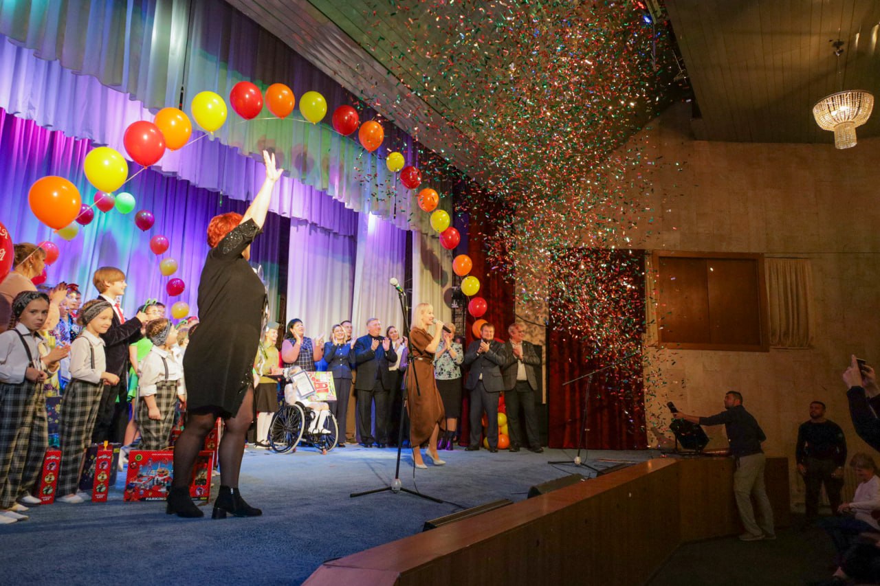 Денис Колесников принял участие в фестивале детского инклюзивного творчества «Осенняя мелодия» Денис Колесников принял участие в фестивале детского инклюзивного творчества «Осенняя мелодия»