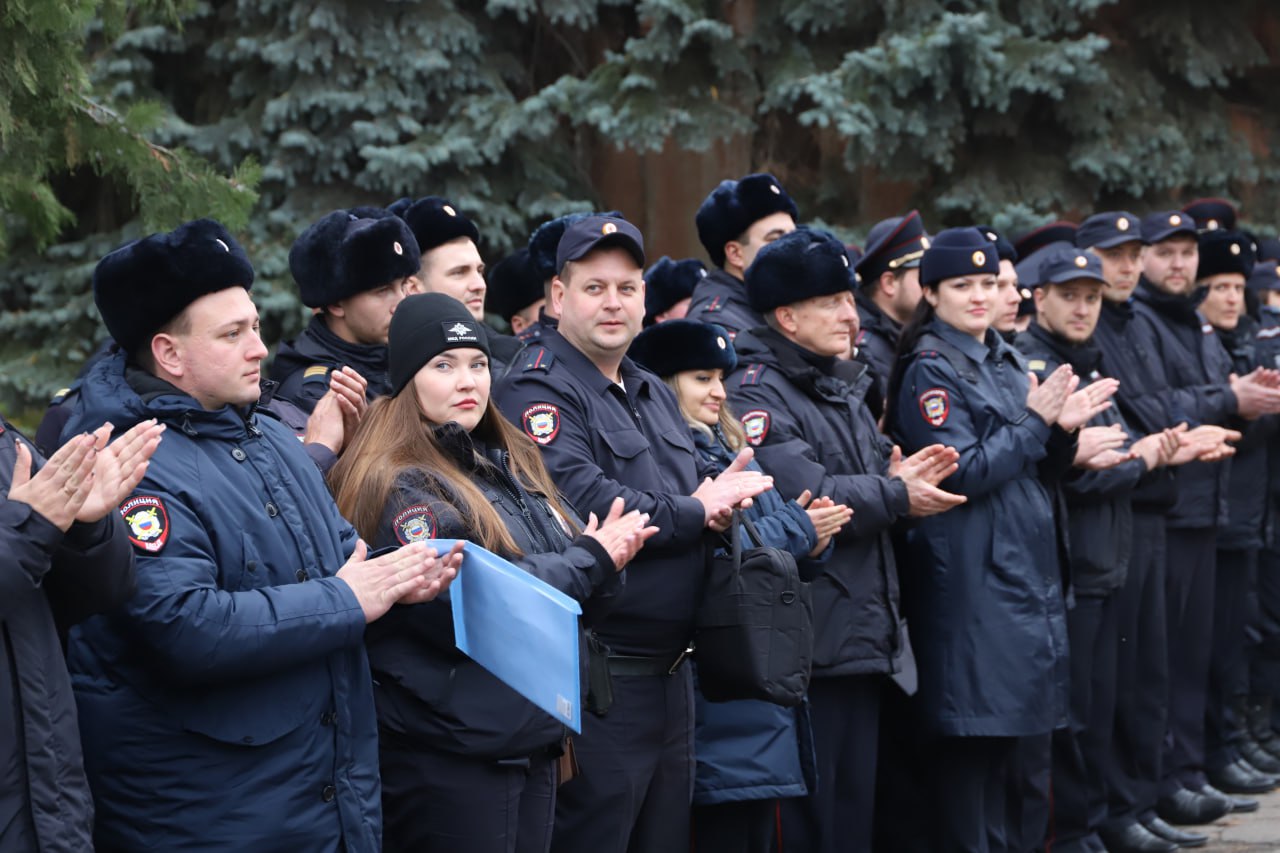111В ЛНР прошли соревнования по стрельбе среди подразделений органов внутренних дел 111В ЛНР прошли соревнования по стрельбе среди подразделений органов внутренних дел