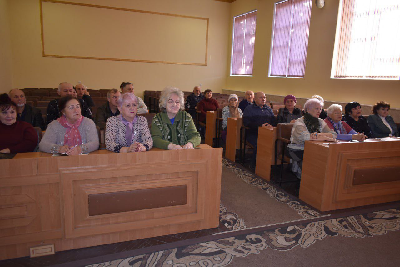 В Перевальском округе прошла просветительская акция о ключевой роли вакцинации в защите от гриппа В Перевальском округе прошла просветительская акция о ключевой роли вакцинации в защите от гриппа