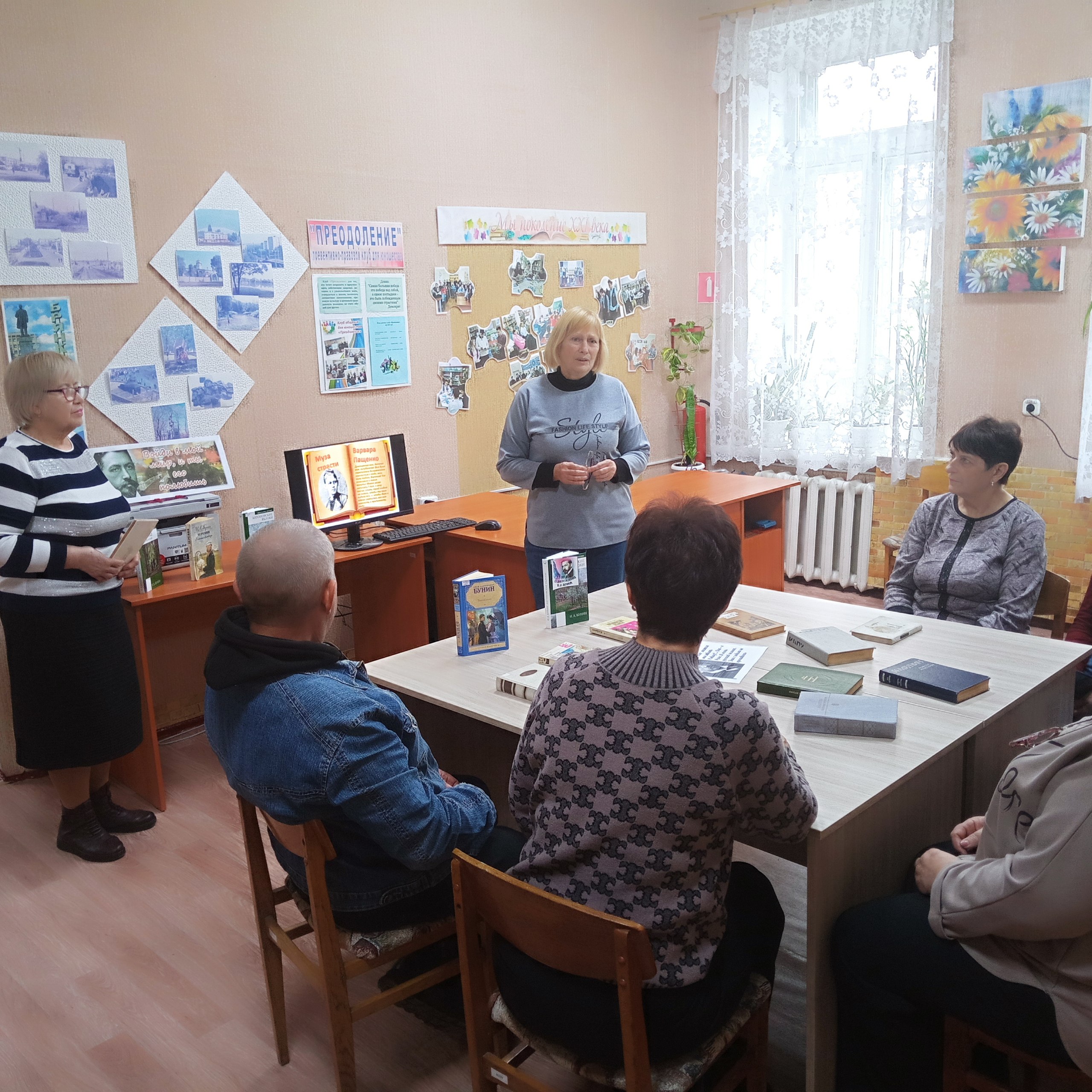 Иван Алексеевич Бунин – первый русский писатель и поэт, получивший Нобелевскую премию по литературе в 1933 году за «…строгое мастерство, с которым он развивает традиции русской классической прозы»