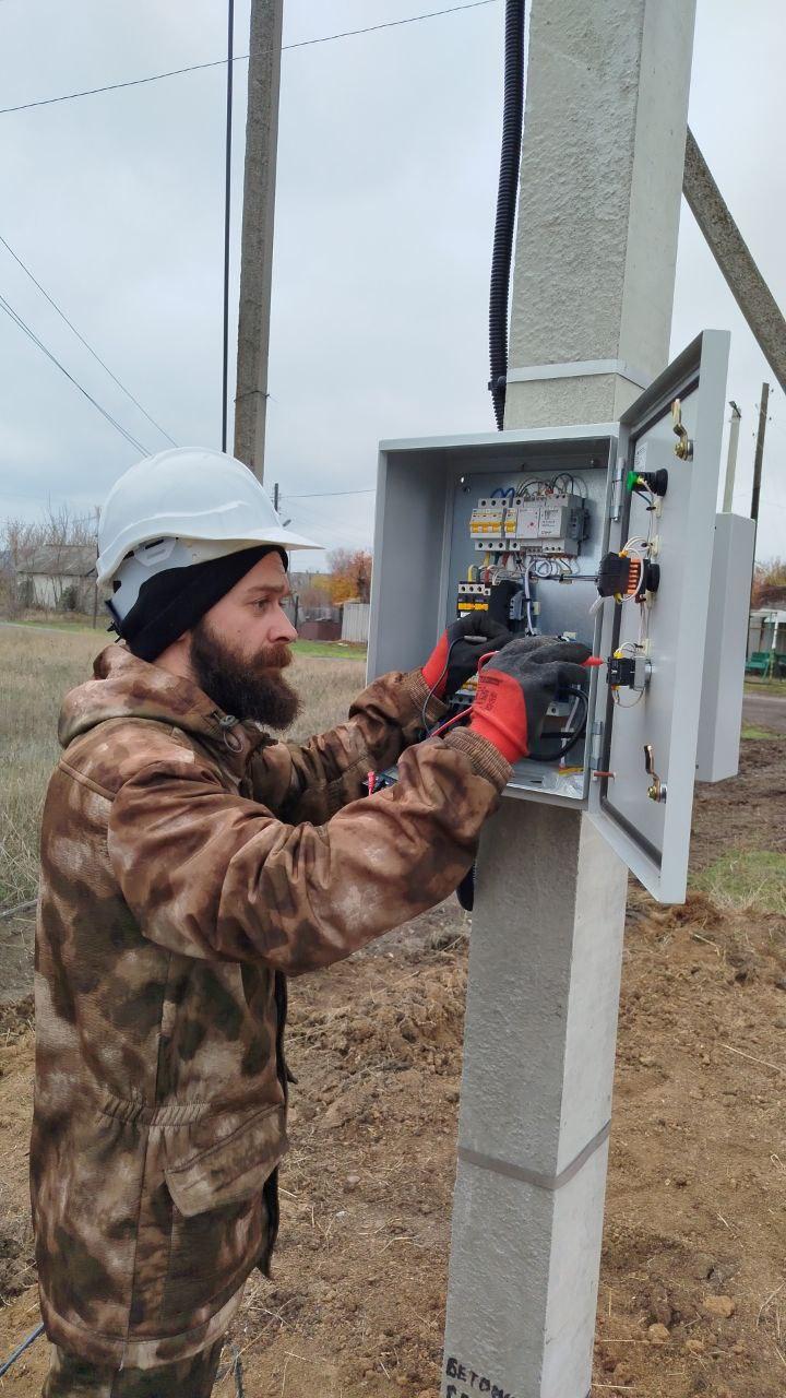 В посёлке Белое ведутся масштабные работы по модернизации системы уличного освещения В посёлке Белое ведутся масштабные работы по модернизации системы уличного освещения