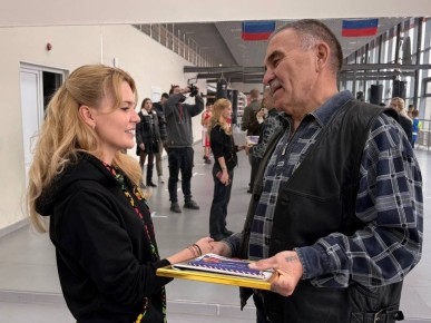 Дарья Лантратова: В Меловскую детско-юношескую спортивную школу при поддержке Главы города Сочи и Федерации бокса Сочи передали новое оснащение для ребят