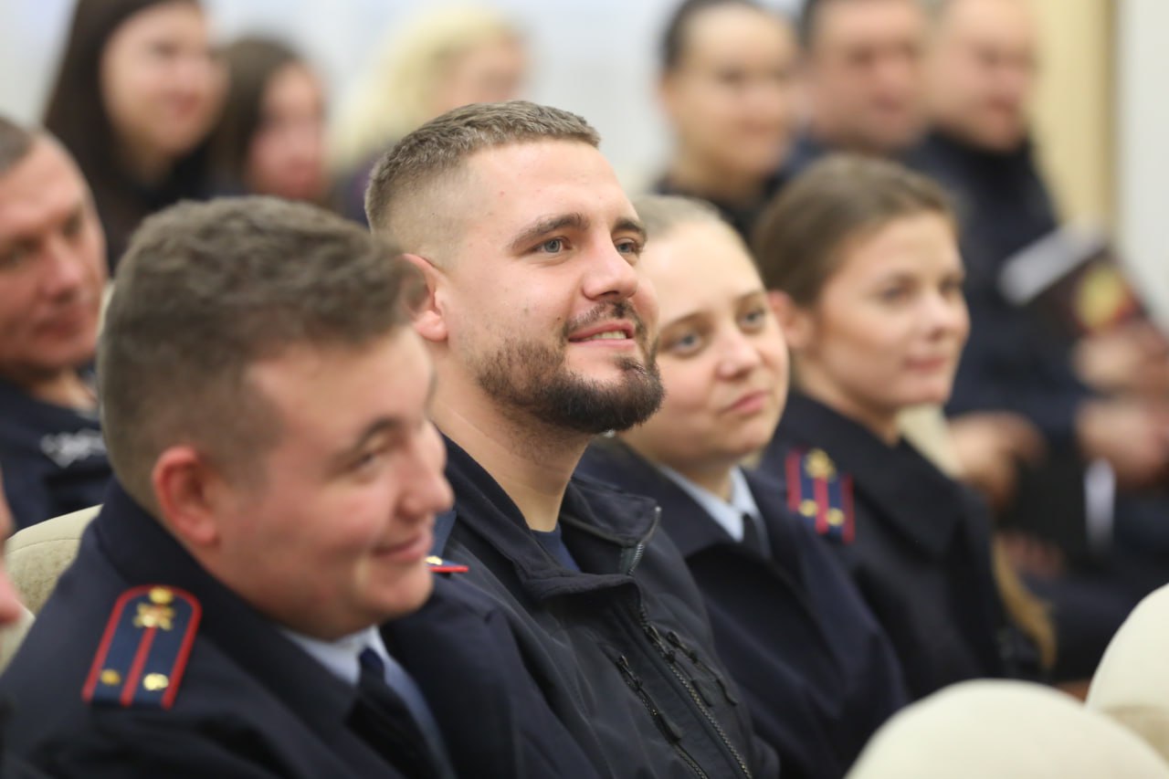 1111Заслуженный работник культуры РФ провела практический мастер-класс для сотрудников МВД 1111Заслуженный работник культуры РФ провела практический мастер-класс для сотрудников МВД