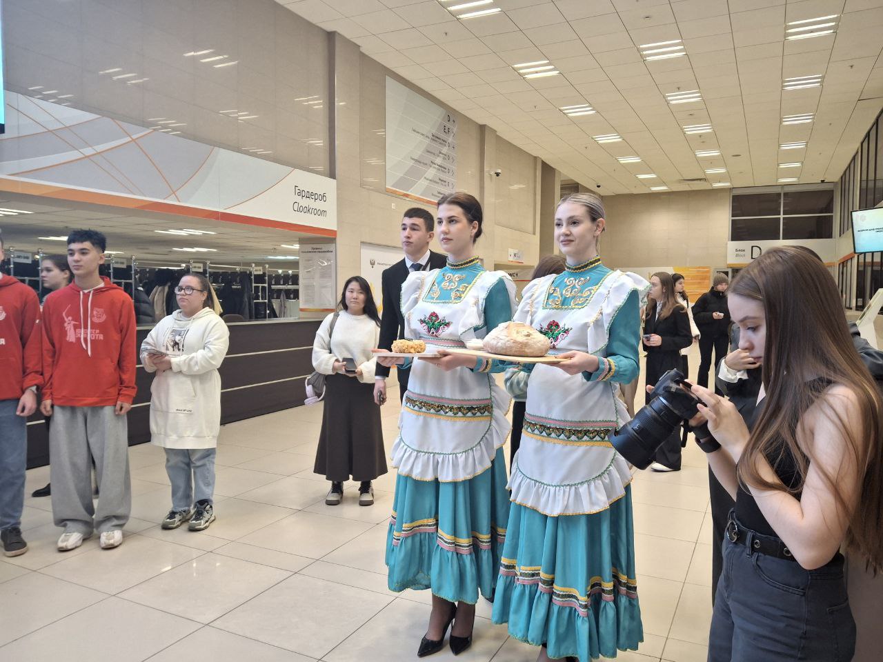 1День первый форума "Мост Единства" пролетел как один миг 1День первый форума "Мост Единства" пролетел как один миг