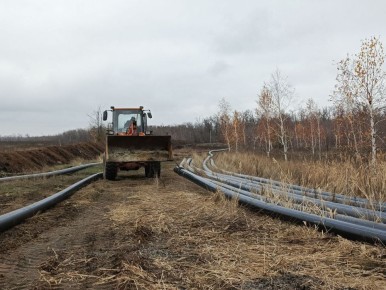 В Ровеньковском округе шеф-регион Республика Коми модернизирует участок водопроводной сети в п. Дзержинский