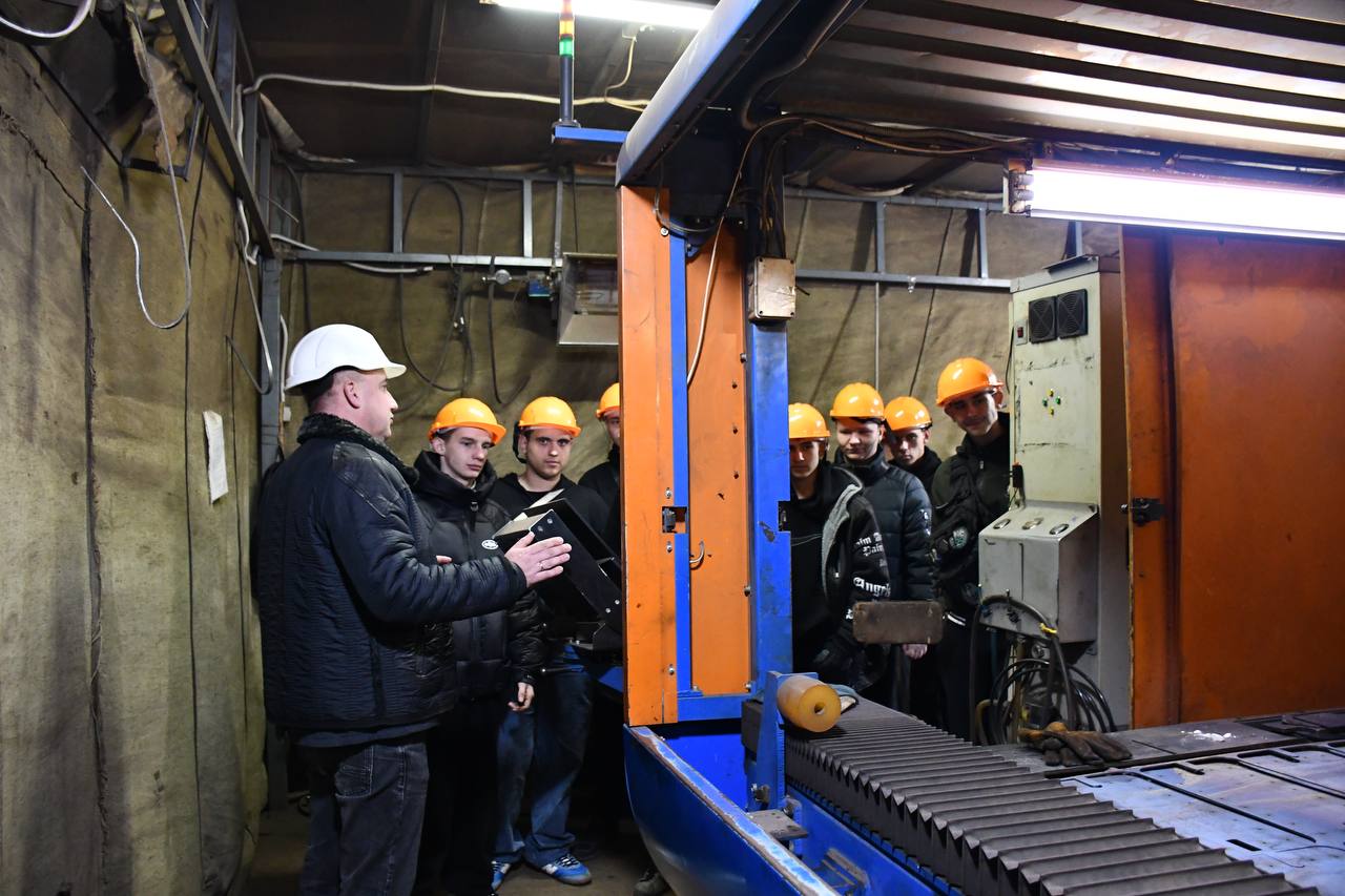 Константин Бутримов: ЛУГАМАШ ОТКРЫЛ ДВЕРИ ДЛЯ БУДУЩИХ СВАРЩИКОВ В РАМКАХ «НЕДЕЛИ БЕЗ ТУРНИКЕТОВ» Константин Бутримов: ЛУГАМАШ ОТКРЫЛ ДВЕРИ ДЛЯ БУДУЩИХ СВАРЩИКОВ В РАМКАХ «НЕДЕЛИ БЕЗ ТУРНИКЕТОВ»