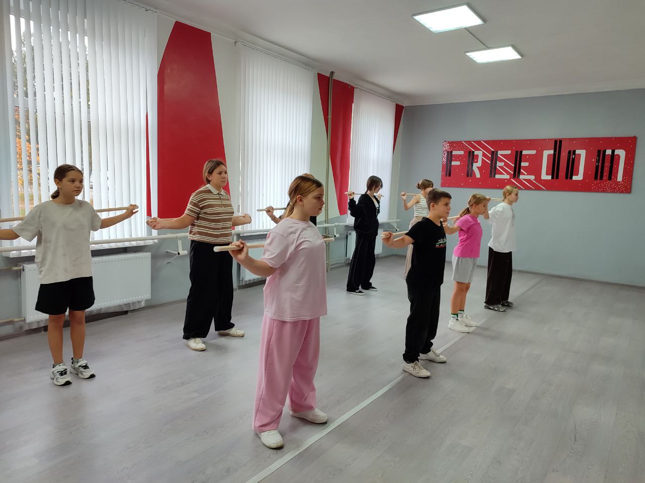 В творческом коллективе Центра внешкольной работы прошёл мастер-класс на тему «Мы за здоровый образ жизни»