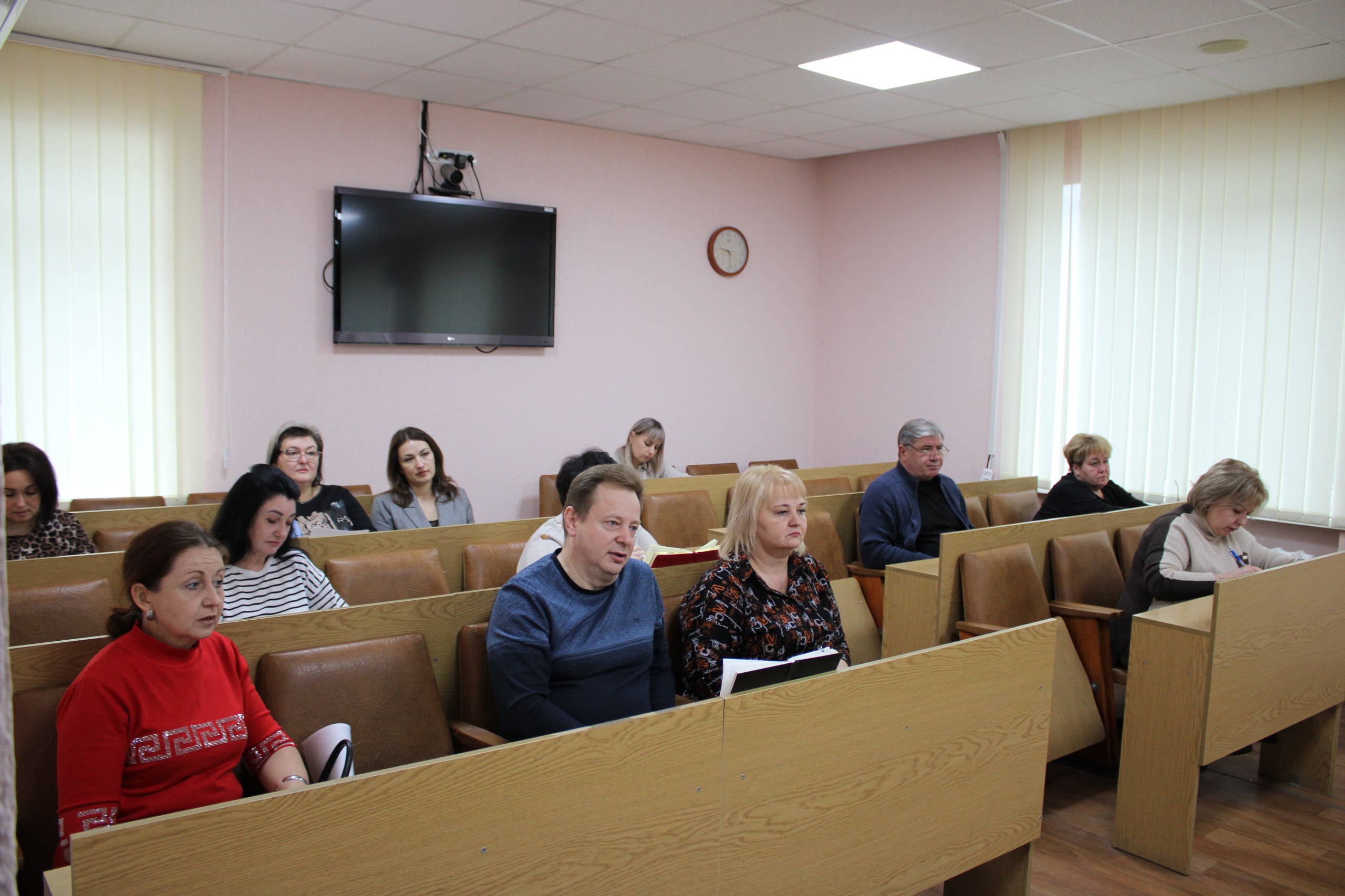 Рабочее совещание. Сегодня первый заместитель Главы городского округа Татьяна Хрипачева провела плановое рабочее совещание с руководителями управлений администрации и структурных подразделений