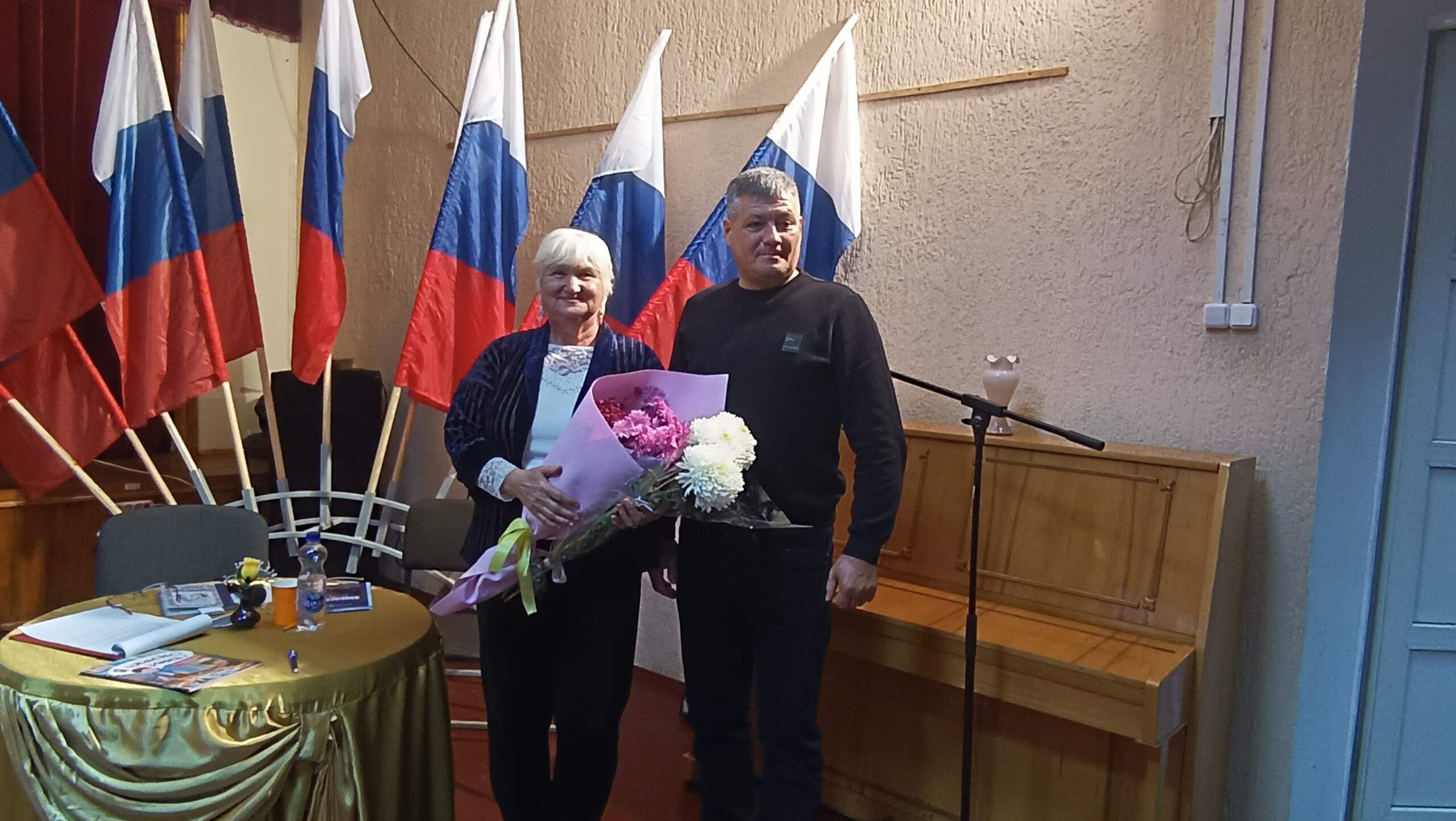 Переломные моменты истории всегда находят свое отражение в творчестве, особенно в поэзии Переломные моменты истории всегда находят свое отражение в творчестве, особенно в поэзии