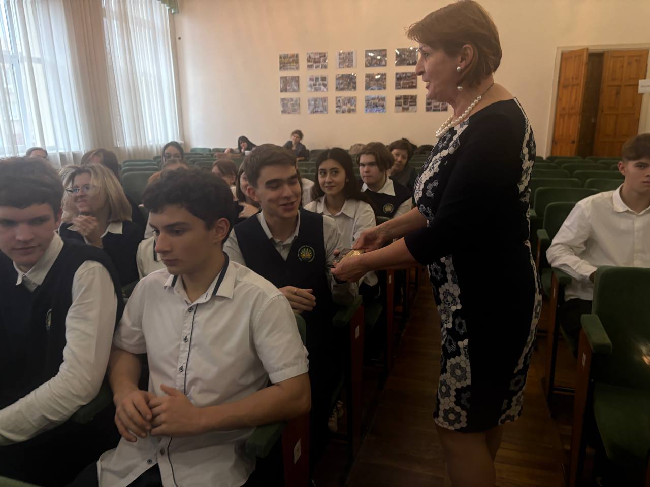 Совмещаем профориентационную работу с санитарно-просветительной Совмещаем профориентационную работу с санитарно-просветительной