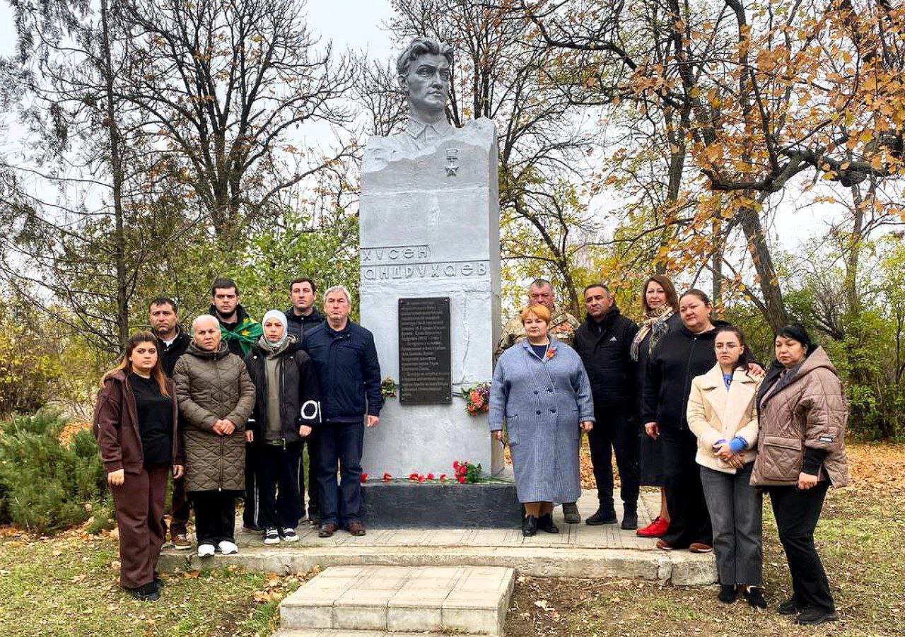 «Историческая память»: Делегация из Республики Адыгея посетила село Дьяково «Историческая память»: Делегация из Республики Адыгея посетила село Дьяково