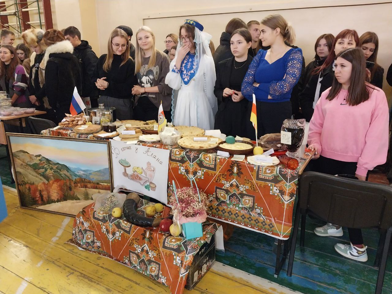 В честь Дня народного единства Старобельский факультет и Старобельский колледж – филиалы ФГБО ВО "ЛГПУ" провели грандиозную ярмарку национальной кухни В честь Дня народного единства Старобельский факультет и Старобельский колледж – филиалы ФГБО ВО "ЛГПУ" провели грандиозную ярмарку национальной кухни