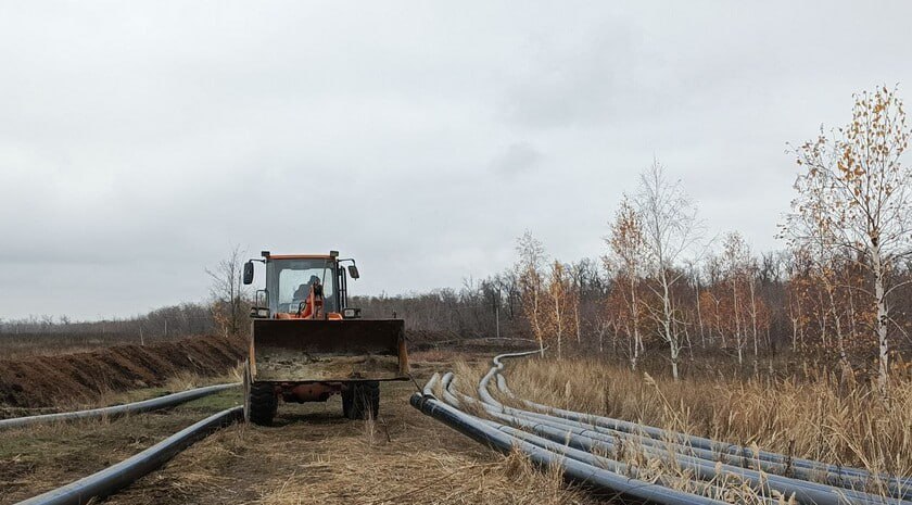 Специалисты из Республики Коми в рамках шефской помощи модернизируют 11 км водовода в Ровеньковском округе, что позволит улучшить водоснабжение порядка двух тыс