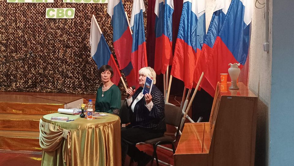 Переломные моменты истории всегда находят свое отражение в творчестве, особенно в поэзии Переломные моменты истории всегда находят свое отражение в творчестве, особенно в поэзии