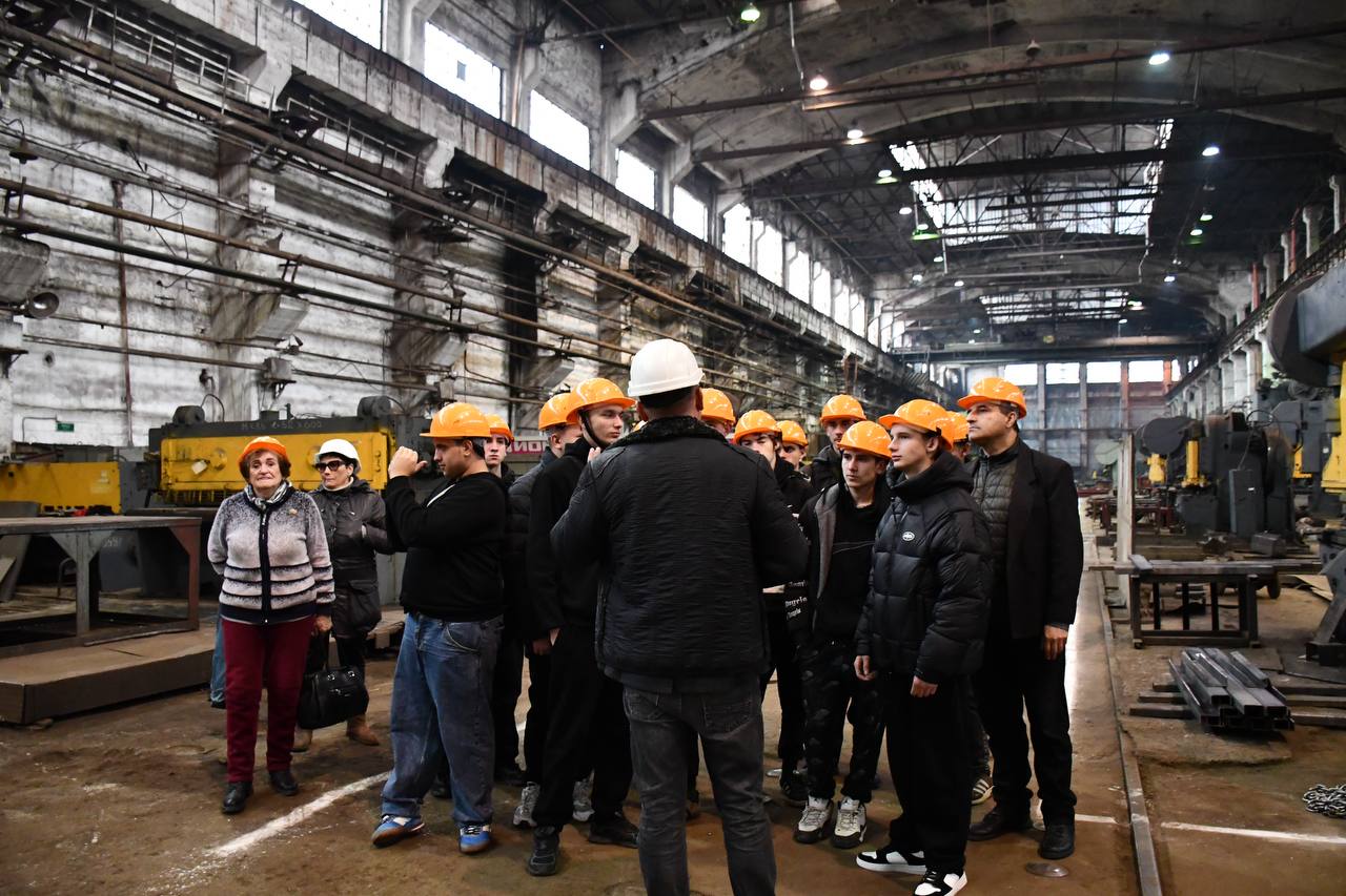 Константин Бутримов: ЛУГАМАШ ОТКРЫЛ ДВЕРИ ДЛЯ БУДУЩИХ СВАРЩИКОВ В РАМКАХ «НЕДЕЛИ БЕЗ ТУРНИКЕТОВ» Константин Бутримов: ЛУГАМАШ ОТКРЫЛ ДВЕРИ ДЛЯ БУДУЩИХ СВАРЩИКОВ В РАМКАХ «НЕДЕЛИ БЕЗ ТУРНИКЕТОВ»