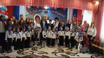 В Суходольском детском саду № 8 «Солнышко» прошел яркий праздник под девизом «Когда мы едины - мы непобедимы»