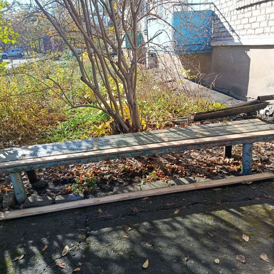 Брянковский филиал НКО «Единый региональный фонд по управлению МКД на территории ЛНР» продолжает плановую работу по благоустройству придомовых территорий Брянковский филиал НКО «Единый региональный фонд по управлению МКД на территории ЛНР» продолжает плановую работу по благоустройству придомовых территорий