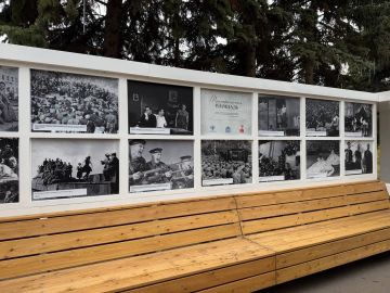 В парке Щорса открылась уличная выставка "Театральная площадь"