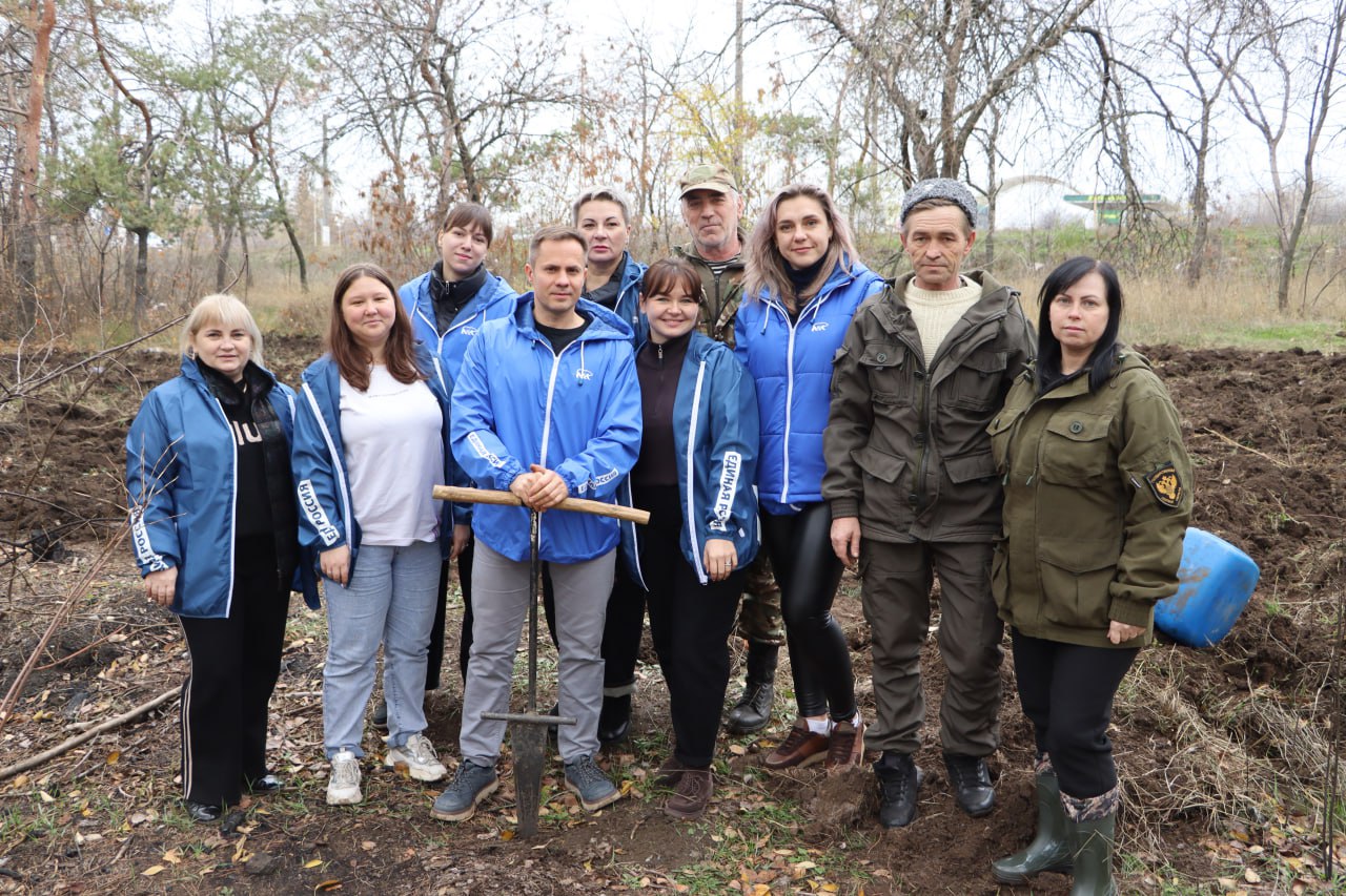 Стаханов вновь присоединился к всероссийской акции «Сохраним лес» Стаханов вновь присоединился к всероссийской акции «Сохраним лес»