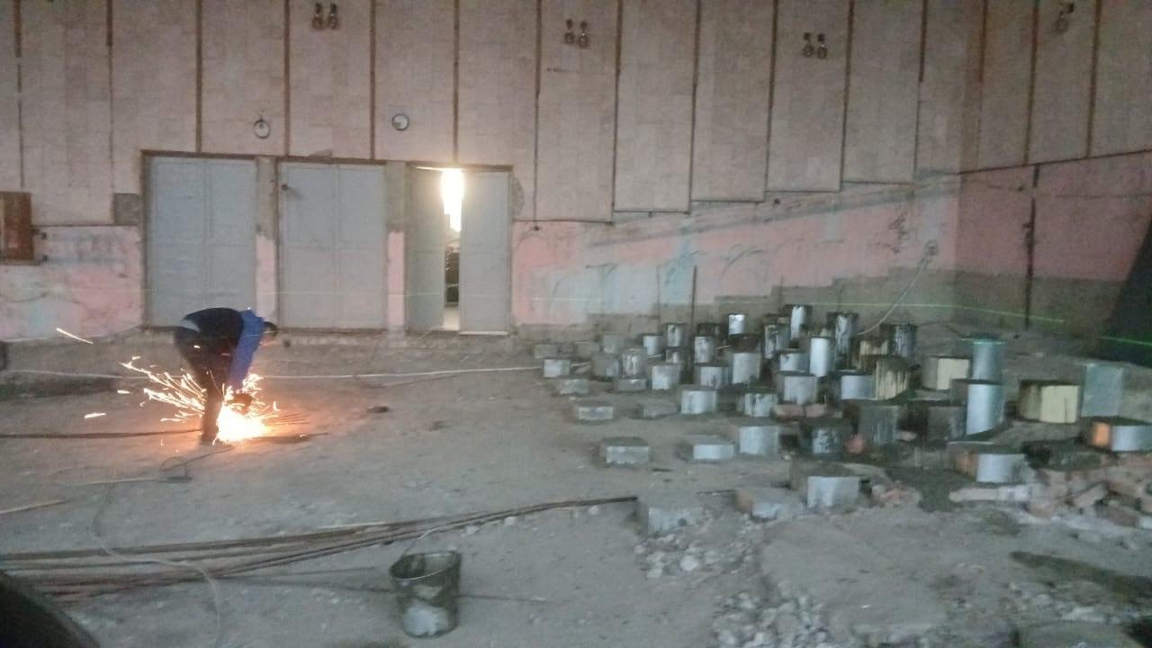 В Марковском районном доме культуры приступили к заливке новых полов В Марковском районном доме культуры приступили к заливке новых полов