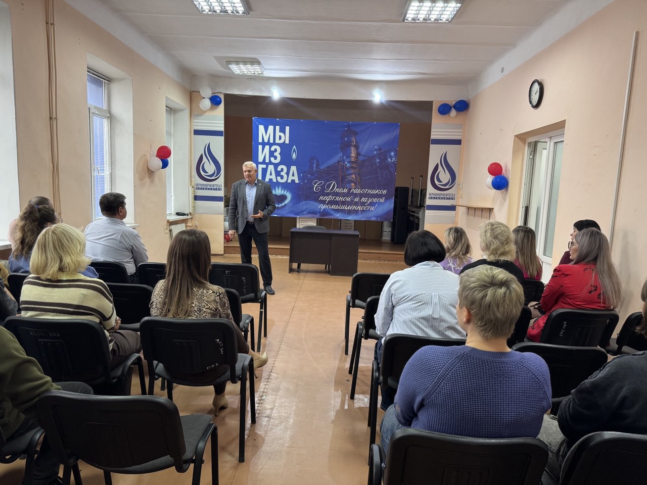 Владимир Шавлай: Встретился с сотрудниками подразделения «Луганскгаз» филиала ООО «Черноморнефтегаз»