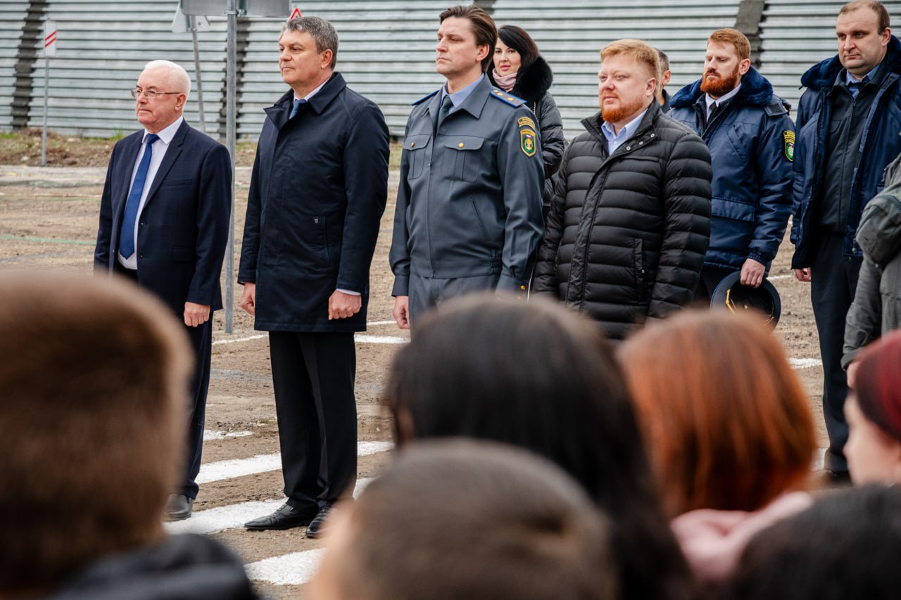 Леонид Пасечник: Открыли первый среди новых регионов современный учебный трактородром на базе Новосветловского аграрного колледжа Леонид Пасечник: Открыли первый среди новых регионов современный учебный трактородром на базе Новосветловского аграрного колледжа