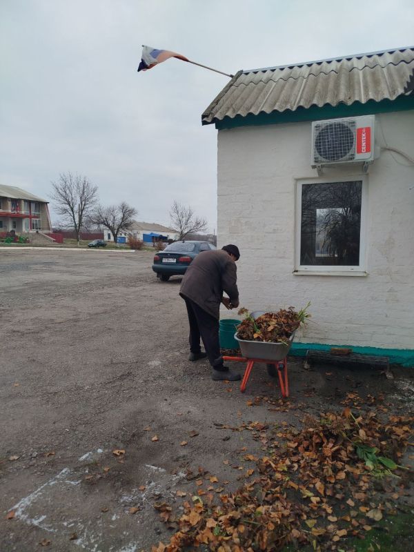 В селе Благовка продолжаются работы по благоустройству В селе Благовка продолжаются работы по благоустройству