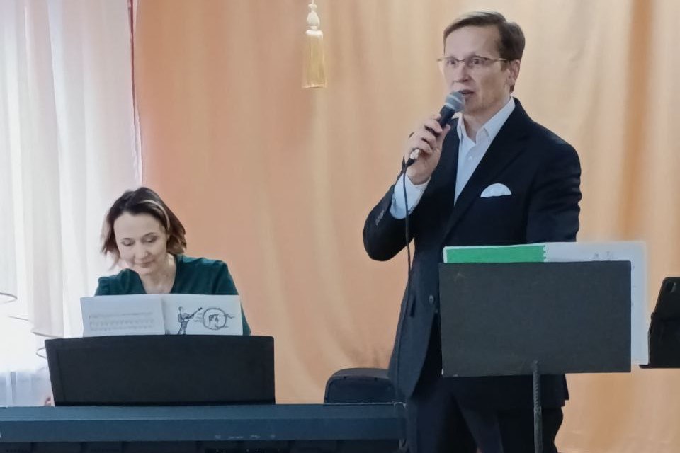 В Свердловском Семейном центре ожила сказка! В Свердловском Семейном центре ожила сказка!