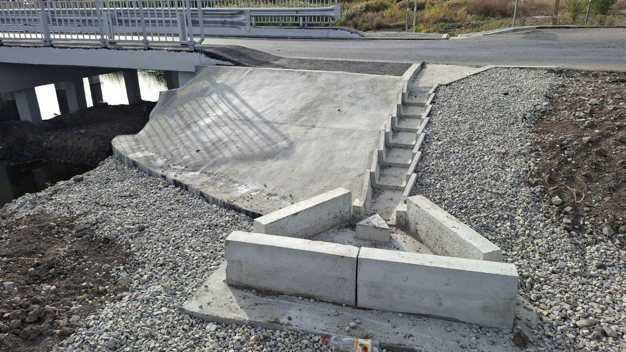 Работы в рамках ремонта моста через реку Бишконь в Беловодском МО завершены Работы в рамках ремонта моста через реку Бишконь в Беловодском МО завершены