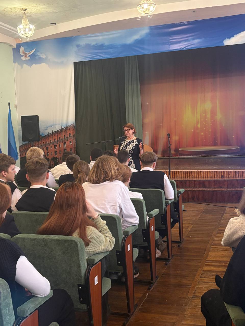 Совмещаем профориентационную работу с санитарно-просветительной Совмещаем профориентационную работу с санитарно-просветительной