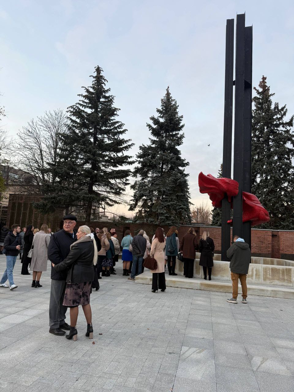 Донецкая региональная общественная организация по развитию социально-культурных проектов "Русский центр" совместно с Автономной некоммерческой организацией продюсерский центр "Интеграция" проводят важный форум "Культура... Донецкая региональная общественная организация по развитию социально-культурных проектов "Русский центр" совместно с Автономной некоммерческой организацией продюсерский центр "Интеграция" проводят важный форум "Культура...